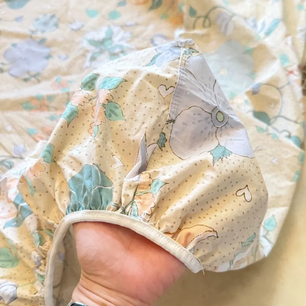 Barbara Brody Martex Twin Sheet Fitted Beige Peach Blue Meandering Vines Floral
